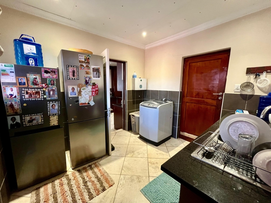 4 Bedroom Property for Sale in Safari Gardens North West